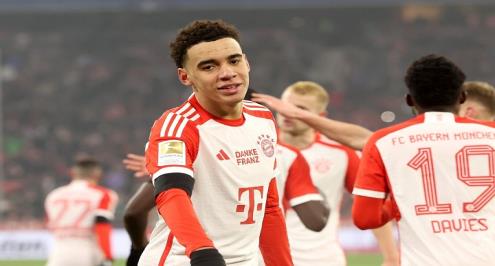  الإثارة بدأت في الثانية 30.. هدفان يُشعلان انطلاقة مباراة بايرن ميونخ ولايبزيج (فيديو)